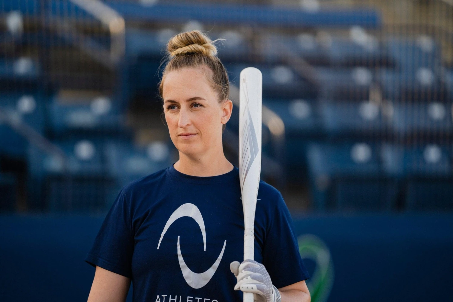 2023 Easton Ghost Unlimited (-8) Fastpitch Softball Bat: FP23GHUL8 - Image 4